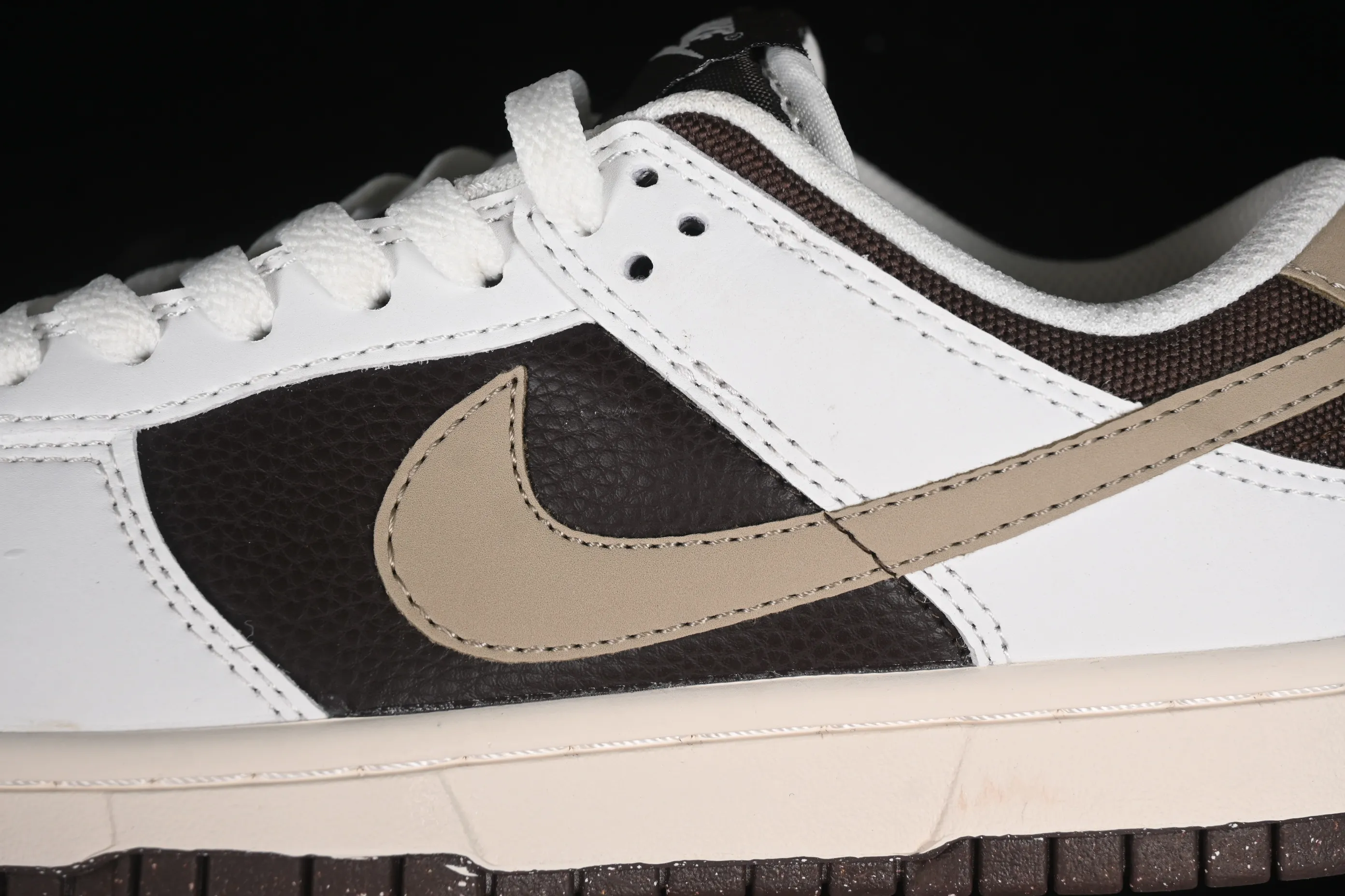 All categories Nk SB Dunk series Nk SB Dunk Low low-top sneakers Nk Dunk Low "Baroque Brown" reverse mocha SB low-top casual sneakers HF4292-100